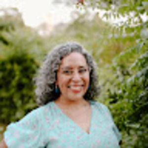 Meet your Posher, Corina